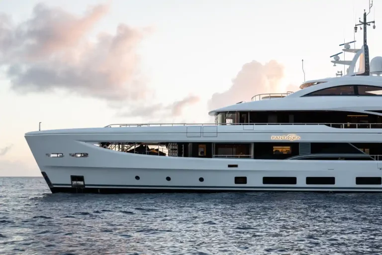 FANTASEA Luxury Charter Yacht by Benetti Yachts2