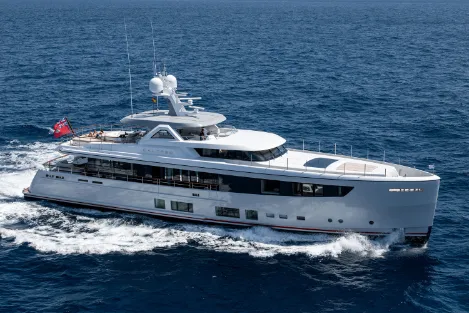 CALYPSO Luxury Charter Yacht by Mulder Charteryachtsfinder.com