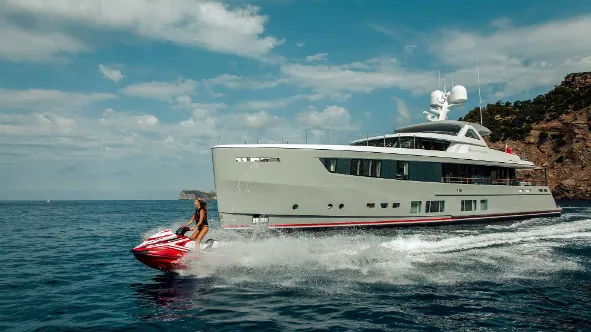 DELTA ONE Luxury Charter Yacht by Mulder Charteryachtsfinder.com