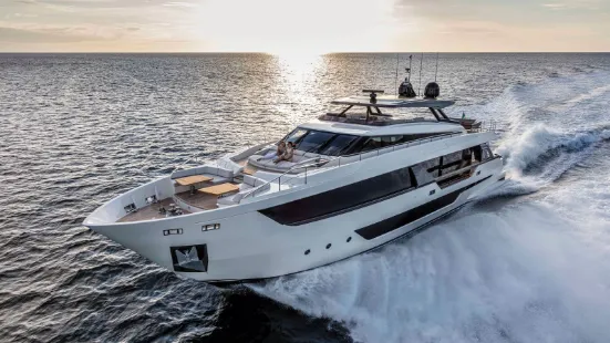 ISOTTA Luxury Charter Yacht by Ferretti Charteryachtsfinder.com