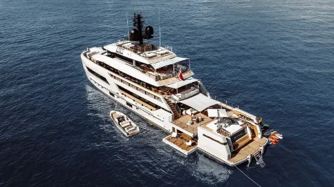 LA LA LAND Luxury Charter Yacht by Sanlorenzo Charteryachtsfinder.com