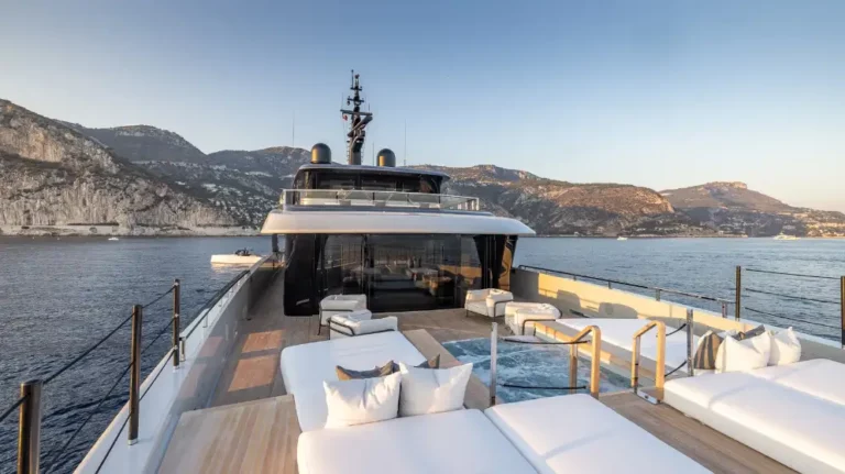 Luxury Charter Yacht VIRTUOSITY by Sanlorenzo1
