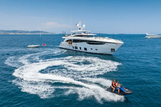 MINOR FAMILY AFFAIR Luxury Charter Yacht by Princess Charteryachtsfinder.com