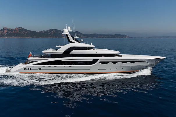 STARLUST Luxury Charter Yacht by Abeking & Rasmussen Charteryachtsfinder.com